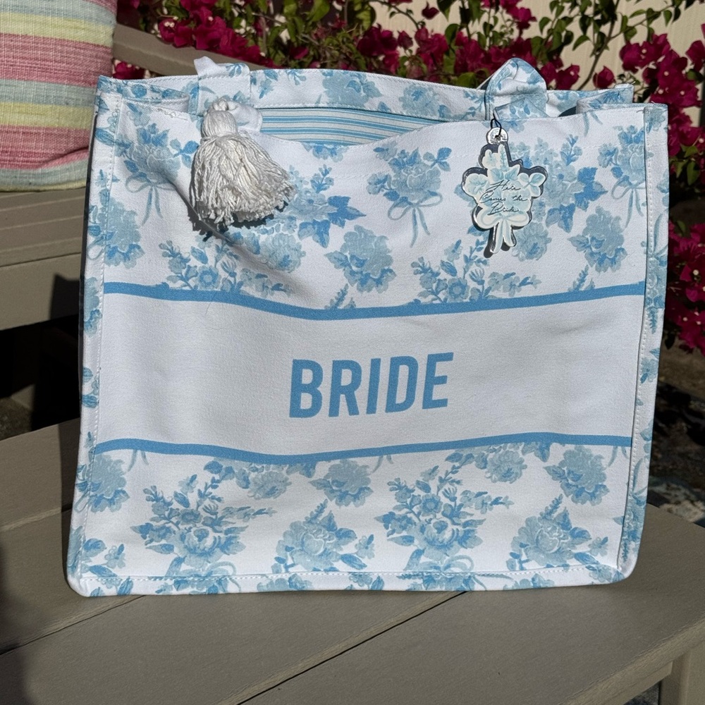 BRIDE•white canvas blue toile floral tote bag NWT